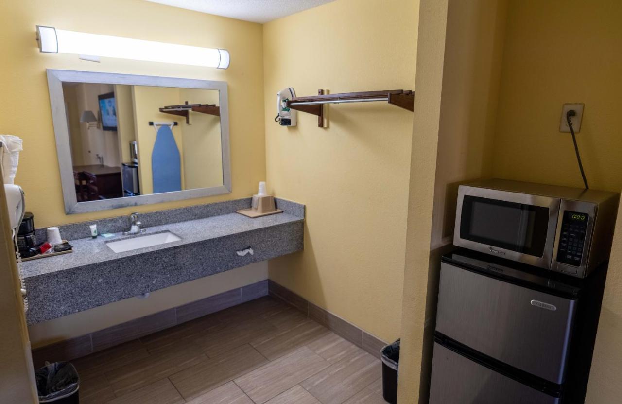 Loyalty Inn Hawkinsville Eksteriør bilde